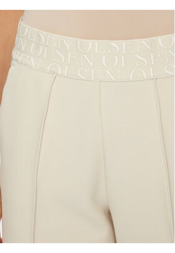 Olsen Spodnie materiałowe 14002250 Beżowy Straight Fit. Kolor: beżowy. Materiał: syntetyk