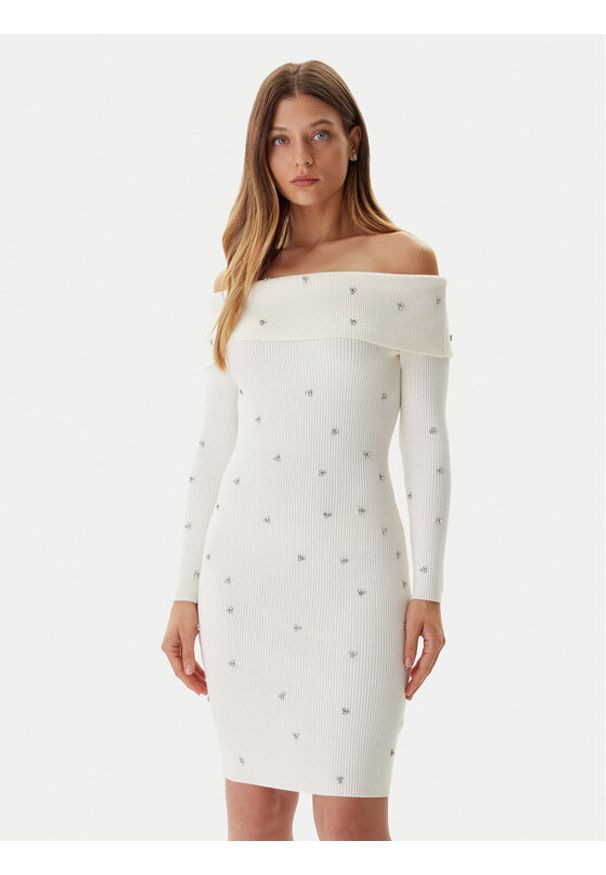 Guess Sukienka dzianinowa W5BK64 Z2YJ2 Écru Slim Fit. Materiał: syntetyk