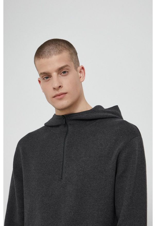 medicine - Medicine - Sweter Essential. Okazja: na co dzień. Typ kołnierza: kaptur. Kolor: szary. Materiał: dzianina. Długość: krótkie. Styl: casual