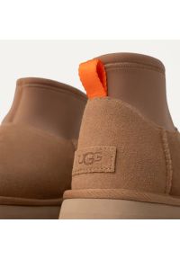 Ugg - Buty zimowe damskie UGG W Classic Mini Dipper Boot. Kolor: beżowy. Sezon: zima #4