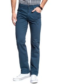 Wrangler - WRANGLER SPODNIE MĘSKIE ARIZONA OXFORD BLUE W12OA1072. Materiał: materiał #10