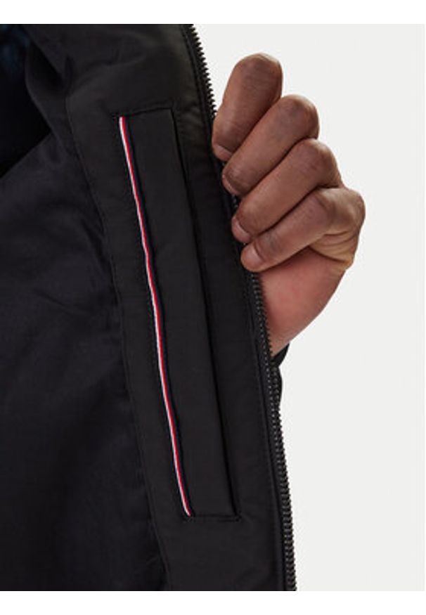 TOMMY HILFIGER - Tommy Hilfiger Kurtka przejściowa Harrington MW0MW37647 Czarny Regular Fit. Kolor: czarny. Materiał: syntetyk