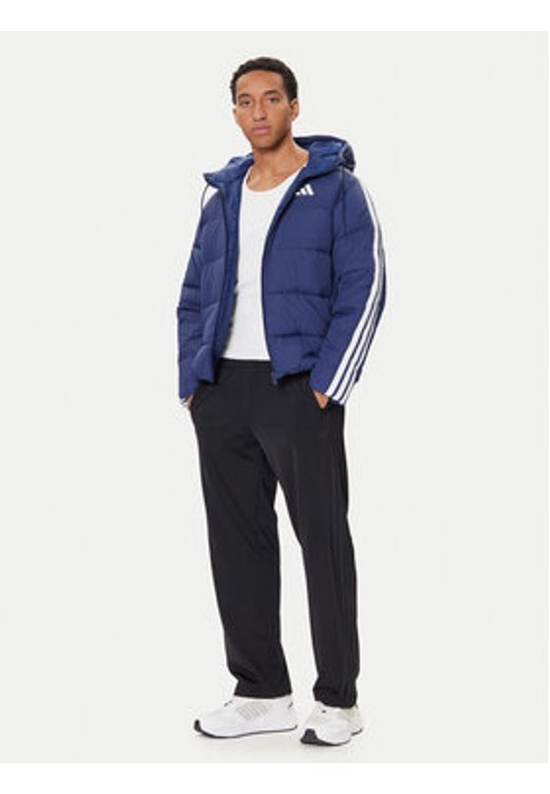 Adidas - adidas Kurtka puchowa Essentials Climawarm 3-Stripes JX7799 Granatowy Regular Fit. Kolor: niebieski. Materiał: syntetyk
