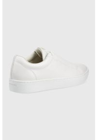 Vagabond Shoemakers buty skórzane ZOE kolor biały. Nosek buta: okrągły. Zapięcie: sznurówki. Kolor: biały. Materiał: skóra #2