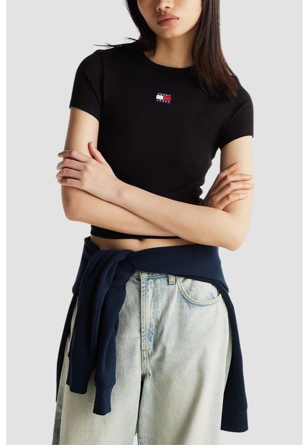 Tommy Jeans - TOMMY JEANS Czarny damski t-shirt, Rozmiar M. Kolor: czarny