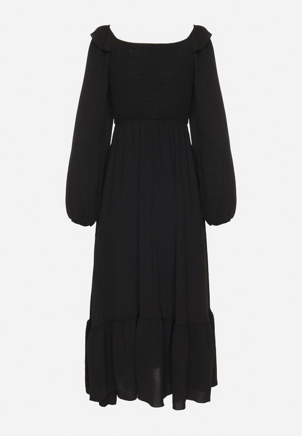 Born2be - Czarna Sukienka Długa Rozkloszowana z Ozdobnymi Falbankami Ferellia. Typ kołnierza: kołnierz z falbankami. Kolor: czarny. Materiał: jeans, materiał. Typ sukienki: rozkloszowane. Długość: maxi