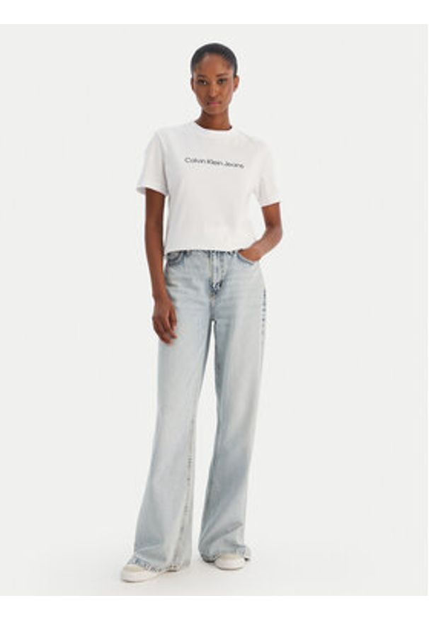 Calvin Klein Jeans T-Shirt A- Inst. Logo Classic LV047C912G Biały Regular Fit. Kolor: biały. Materiał: bawełna