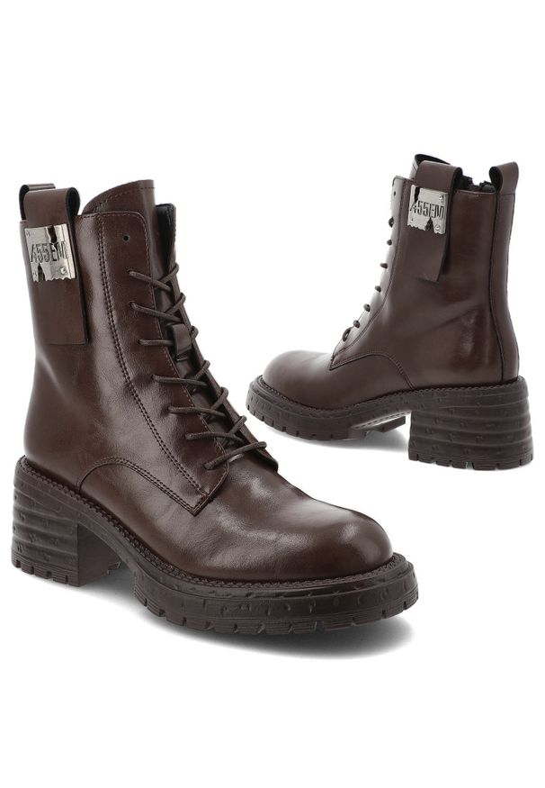 Brązowe Botki Artiker Stylowe Buty Damskie Na Obcasie. Zapięcie: sznurówki. Kolor: brązowy. Materiał: skóra. Szerokość cholewki: normalna. Sezon: zima, jesień. Obcas: na obcasie. Styl: elegancki. Wysokość obcasa: średni