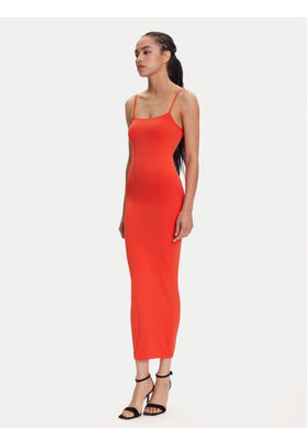 Wolford Sukienka codzienna Strap Fatal 57185 Czerwony Slim Fit. Okazja: na co dzień. Kolor: czerwony. Materiał: syntetyk. Typ sukienki: proste. Styl: casual