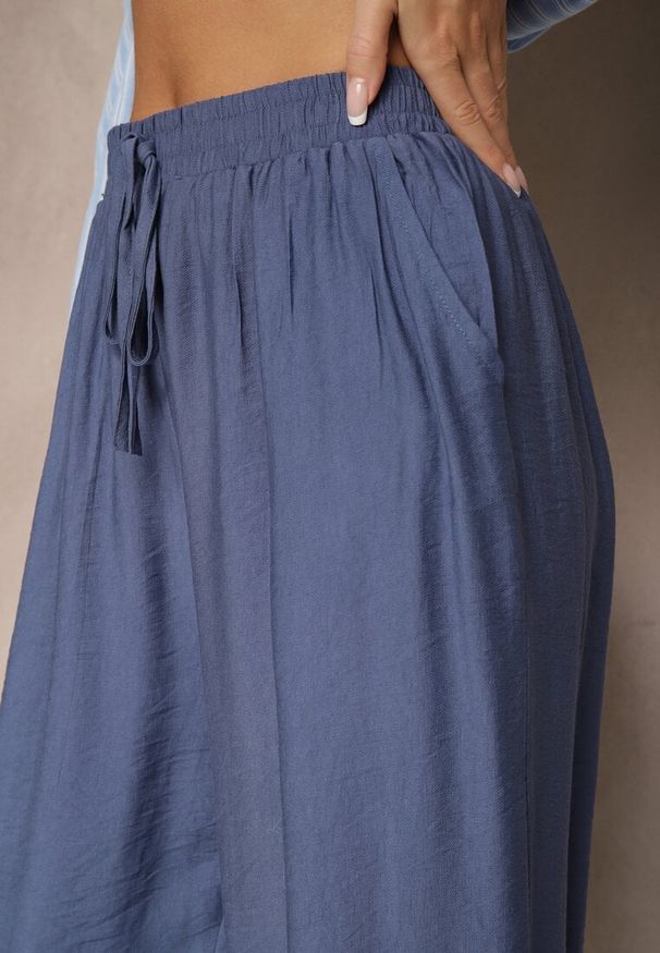 Renee - Granatowe Spodnie o Szerokim Kroju High Waist z Wiązaniem Fenalin. Okazja: na spacer, na co dzień, na imprezę. Stan: podwyższony. Kolor: niebieski. Styl: elegancki, casual