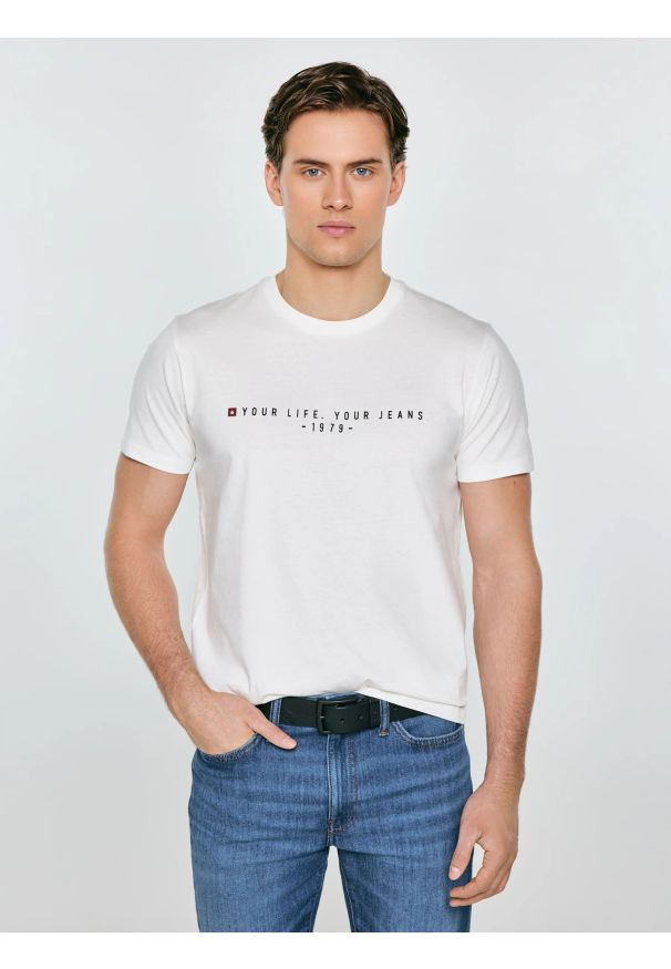 Big-Star - Koszulka męska z nadrukiem biała Oliver 100. Kolor: biały. Materiał: materiał, bawełna. Wzór: nadruk. Styl: klasyczny