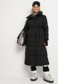 Born2be - Czarna Pikowana Kurtka Płaszcz za Kolano z Wiązanym Paskiem Opiedsse. Kolor: czarny #1