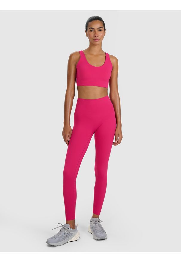 4f - 4F Legginsy treningowe szybkoschnące damskie - różowe XS. Stan: podwyższony. Kolor: różowy. Materiał: dzianina, włókno, syntetyk, materiał, elastan. Długość: do kostek. Wzór: gładki, ze splotem. Sport: joga i pilates, fitness