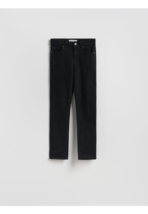 Reserved - Jeansy boyfriend - czarny. Kolor: czarny