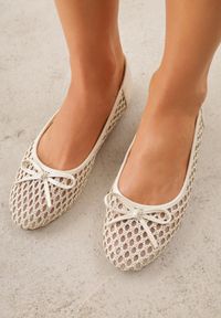 Born2be - Jasnobeżowe Siateczkowe Balerinki z Plecioną Cholewką z Kokardką Lilinrelle. Okazja: na co dzień. Kolor: beżowy. Materiał: jeans. Szerokość cholewki: normalna. Styl: casual, klasyczny, elegancki #1