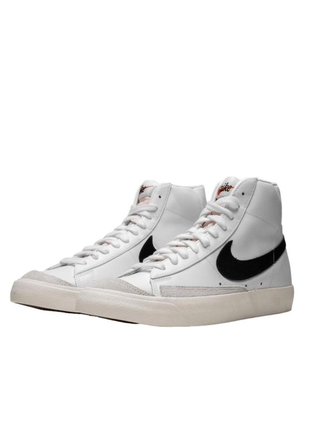 Buty do chodzenia męskie Nike Blazer Mid 77 Vintage. Wysokość cholewki: za kostkę. Zapięcie: sznurówki. Kolor: czarny. Materiał: skóra, syntetyk, tkanina, materiał. Szerokość cholewki: normalna. Sport: turystyka piesza