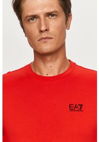 EA7 Emporio Armani Bluza męska kolor czerwony gładka. Okazja: na co dzień. Kolor: czerwony. Długość rękawa: długi rękaw. Wzór: gładki. Styl: casual
