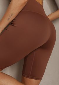 Renee - Brązowe Kolarki Szorty Elastyczne High Waist Meania. Stan: podwyższony. Kolor: brązowy. Materiał: satyna, bawełna. Styl: elegancki #5