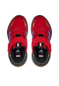 Adidas - adidas Sneakersy Marvel's Iron Man Racer Kids IG3559 Czerwony. Kolor: czerwony. Materiał: materiał. Wzór: motyw z bajki. Model: Adidas Racer
