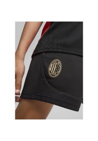 Puma - Młodzieżowe szorty treningowe AC Milan PUMA Black For All Time Red. Kolor: czerwony, wielokolorowy, czarny. Sport: fitness