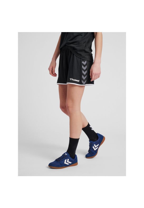 Spodenki sportowe damskie Hummel Authentic Poly Shorts czarne. Kolor: biały, wielokolorowy, czarny