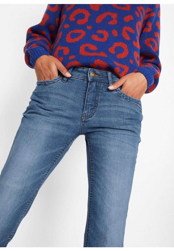 bonprix - Wygodne dżinsy ze stretchem, o kroju bootcut, mid waist. Kolor: niebieski