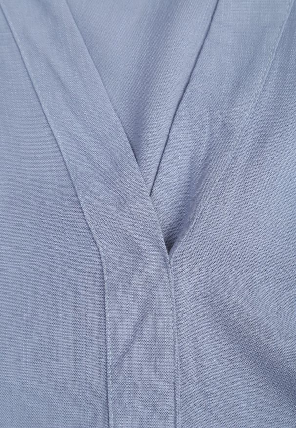 Born2be - Niebieska Rozkloszowana Sukienka w Koszulowym Stylu z Bawełny Normae. Okazja: do pracy, na co dzień. Kolor: niebieski. Materiał: bawełna. Typ sukienki: koszulowe. Styl: klasyczny, casual