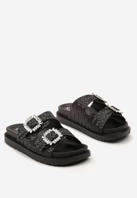 Renee - Czarne Klapki na Niskiej Platformie z Dwiema Klamerkami i Cyrkoniami Asetia. Kolor: czarny. Obcas: na platformie #6