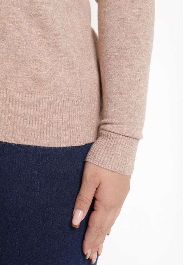 Born2be - Beżowy Golf z Bawełną o Prostym Kroju Gemista. Okazja: na co dzień. Typ kołnierza: golf. Kolekcja: plus size. Kolor: beżowy. Materiał: bawełna. Styl: klasyczny, elegancki, casual