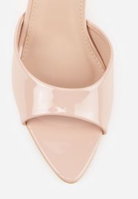 Born2be - Beżowe Klapki na Szpilce z Odkrytym Noskiem w Szpic Astranate. Kolor: beżowy. Materiał: jeans, len. Obcas: na szpilce. Styl: elegancki, klasyczny #7