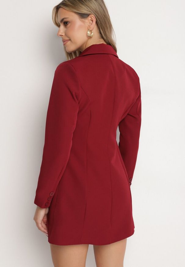 Born2be - Bordowa Sukienka Marynarka z Kwiatami 3D i Usztywnioną Linią Ramion Nelailis. Okazja: na co dzień. Kolor: czerwony. Wzór: kwiaty. Typ sukienki: proste. Styl: glamour, elegancki, casual