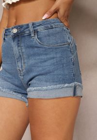 Renee - Granatowe Szorty Denimowe High Waist z Efektem Push-Up i Asymetrycznymi Nogawkami Zilisea. Okazja: na co dzień. Stan: podwyższony. Kolor: niebieski. Materiał: materiał. Styl: casual #5