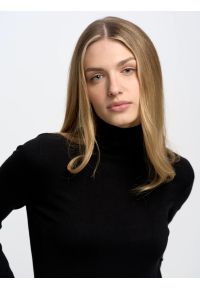 Big-Star - Sweter damski z golfem czarny Charlinka 906. Okazja: na co dzień, na spotkanie biznesowe. Typ kołnierza: golf. Kolor: czarny. Materiał: dzianina, skóra. Wzór: aplikacja. Styl: biznesowy, klasyczny, casual #7