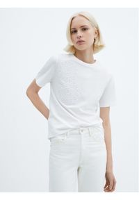 mango - Mango T-Shirt Daisy3 67015747 Biały Regular Fit. Kolor: biały. Materiał: bawełna #1
