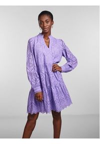 YAS Sukienka 26027162 Fioletowy Regular Fit. Kolor: fioletowy. Materiał: bawełna