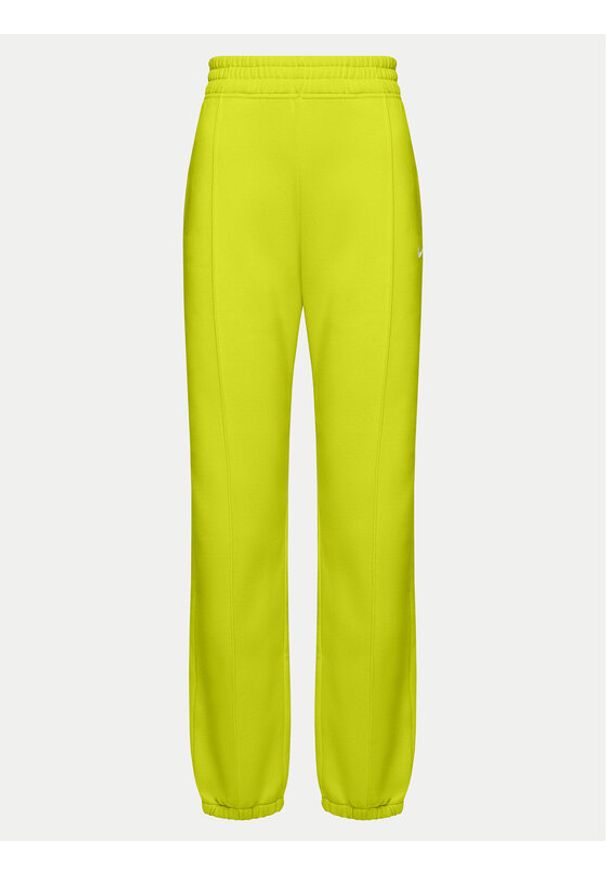 Nike Spodnie dresowe Sportswear Essential BV4089 Zielony Loose Fit. Kolor: zielony. Materiał: bawełna