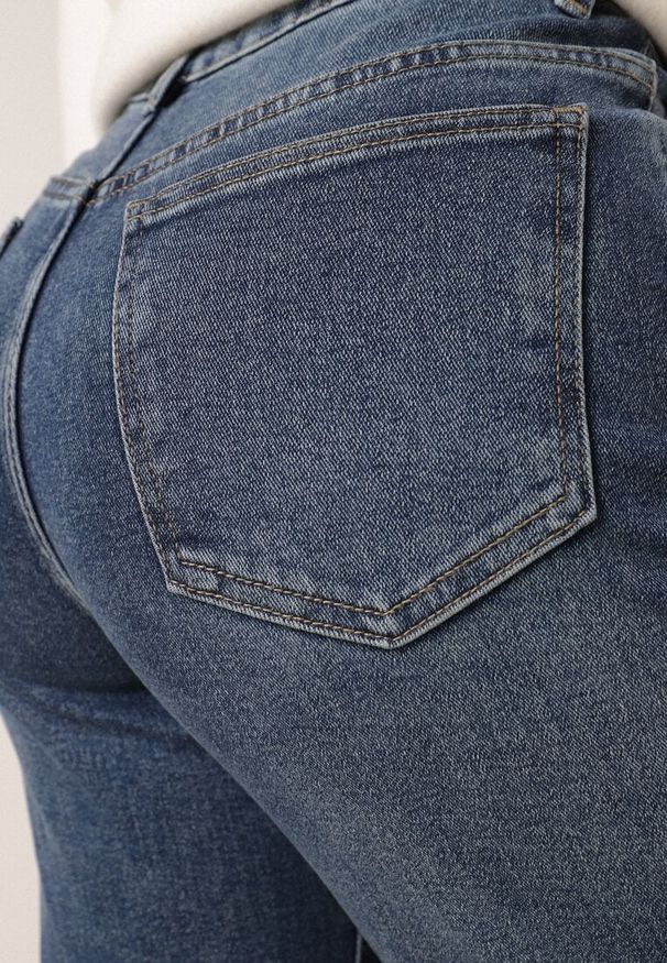 Born2be - Niebieskie Szerokie Jeansy z Bawełną i Domieszką Wiskozy z Wysokim Stanem Crianise. Okazja: na co dzień. Stan: podwyższony. Kolekcja: plus size. Kolor: niebieski. Styl: casual, klasyczny