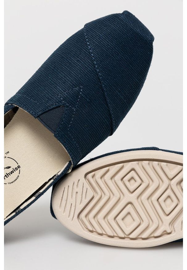 Toms Espadryle kolor granatowy. Kolor: niebieski. Materiał: guma