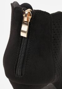 Born2be - Czarne Ażurowe Sandały Vices na Obcasie Selithra. Okazja: na co dzień. Kolor: czarny. Wzór: ażurowy. Sezon: lato. Obcas: na obcasie. Styl: casual, elegancki. Wysokość obcasa: średni #3