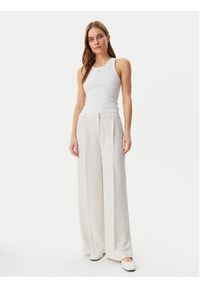Calvin Klein Spodnie materiałowe Travel Twill K20K208214 Szary Wide Leg. Kolor: szary. Materiał: syntetyk