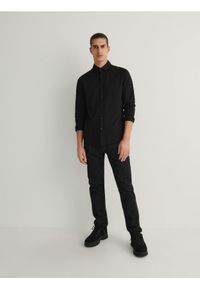 Reserved - Koszula slim fit - czarny. Kolor: czarny. Materiał: bawełna, tkanina