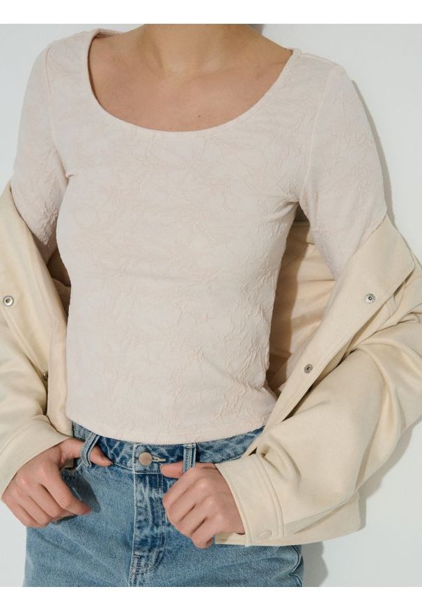 Sinsay - Strukturalna bluzka - kremowy. Kolor: kremowy