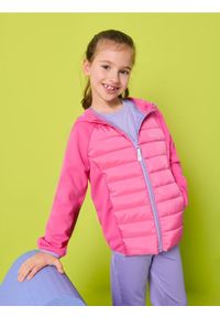 Sinsay - Pikowana kurtka z kapturem - różowy. Typ kołnierza: kaptur. Kolor: różowy #1