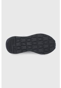 New Balance Buty kolor czarny na płaskiej podeszwie. Nosek buta: okrągły. Zapięcie: sznurówki. Kolor: czarny. Materiał: guma. Obcas: na płaskiej podeszwie #3