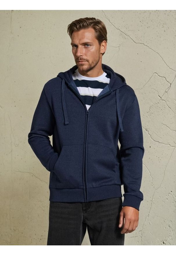 Sinsay - Rozpinana bluza z kapturem - granatowy. Typ kołnierza: kaptur. Kolor: niebieski