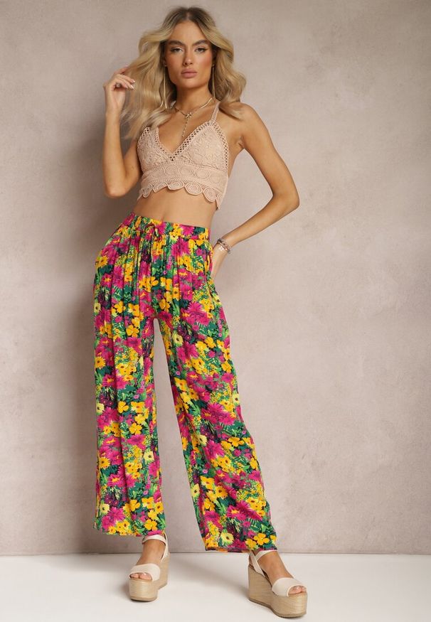 Renee - Żółto-Różowe Wiskozowe Spodnie z Prostą Nogawką High Waist w Kwiatowy Wzór Zaranima. Stan: podwyższony. Kolor: żółty. Materiał: wiskoza. Wzór: kwiaty. Sezon: lato