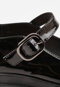 Born2be - Czarne Lakierowane Półbuty Mary Jane na Obcasie i Platformie Daloma. Zapięcie: pasek. Kolor: czarny. Materiał: lakier. Sezon: wiosna, jesień, lato. Obcas: na obcasie. Wysokość obcasa: średni #6