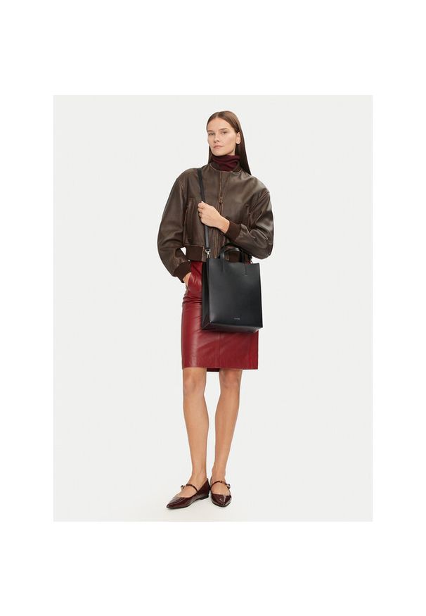 Torebka Calvin Klein. Kolor: czarny