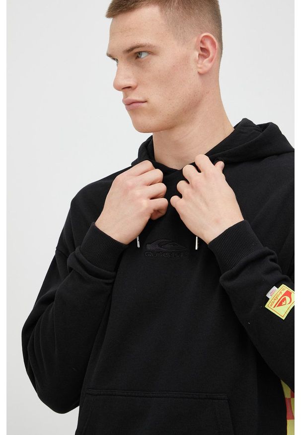 Quiksilver bluza bawełniana x Stranger Things męska kolor czarny z kapturem z aplikacją. Typ kołnierza: kaptur. Kolor: czarny. Materiał: bawełna. Wzór: aplikacja
