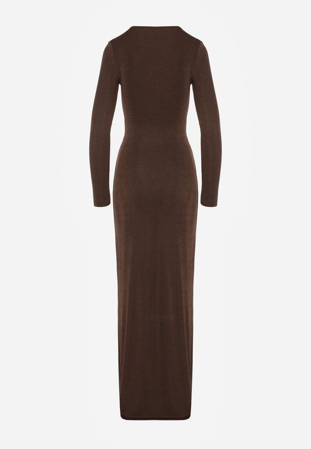 Born2be - Brązowa Taliowana Sukienka o Eleganckim Kroju z Marszczeniem i Aplikacją Sewedina. Okazja: na imprezę. Kolor: brązowy. Materiał: futro. Długość rękawa: długi rękaw. Wzór: aplikacja. Typ sukienki: dopasowane. Styl: elegancki